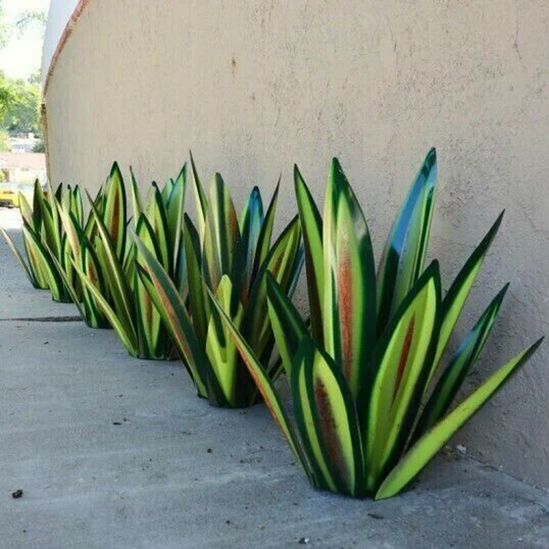 Solar Garden Agave Lamp Decoration | Handmade | Rustic Finish | Solarave