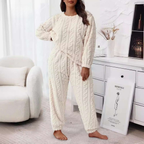 CozyLoom™ — Wrap Yourself in Feather-Light Warmth and Effortless Relaxation