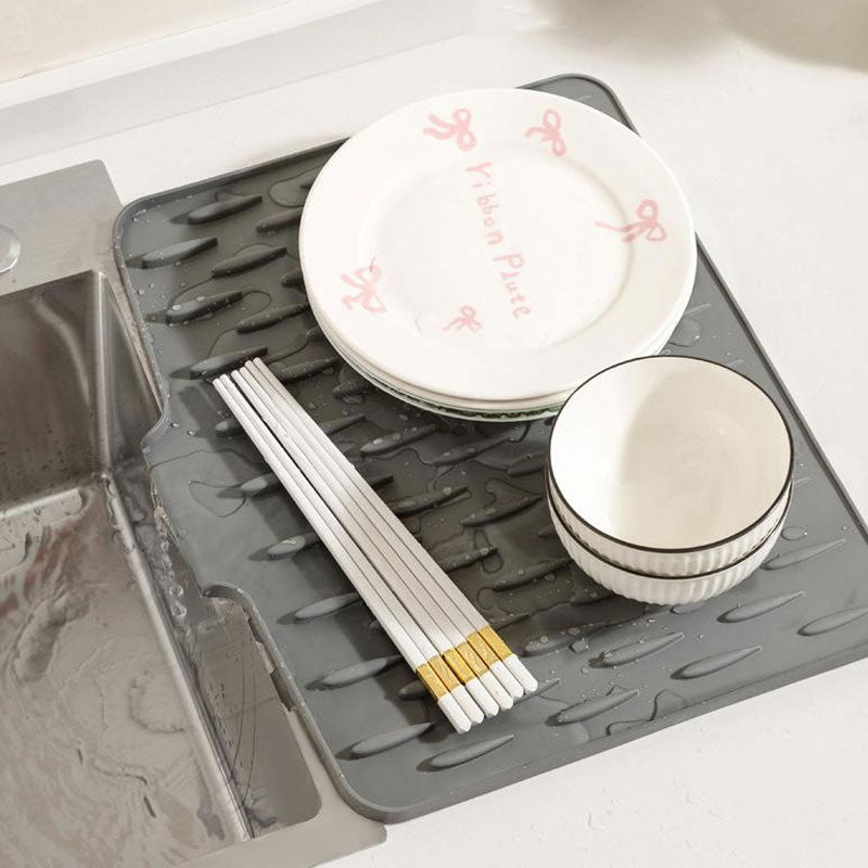 Multifunctional Silicone Drying and Heat Protection Mat | Non-Slip & Heat Resistant | Globetrek