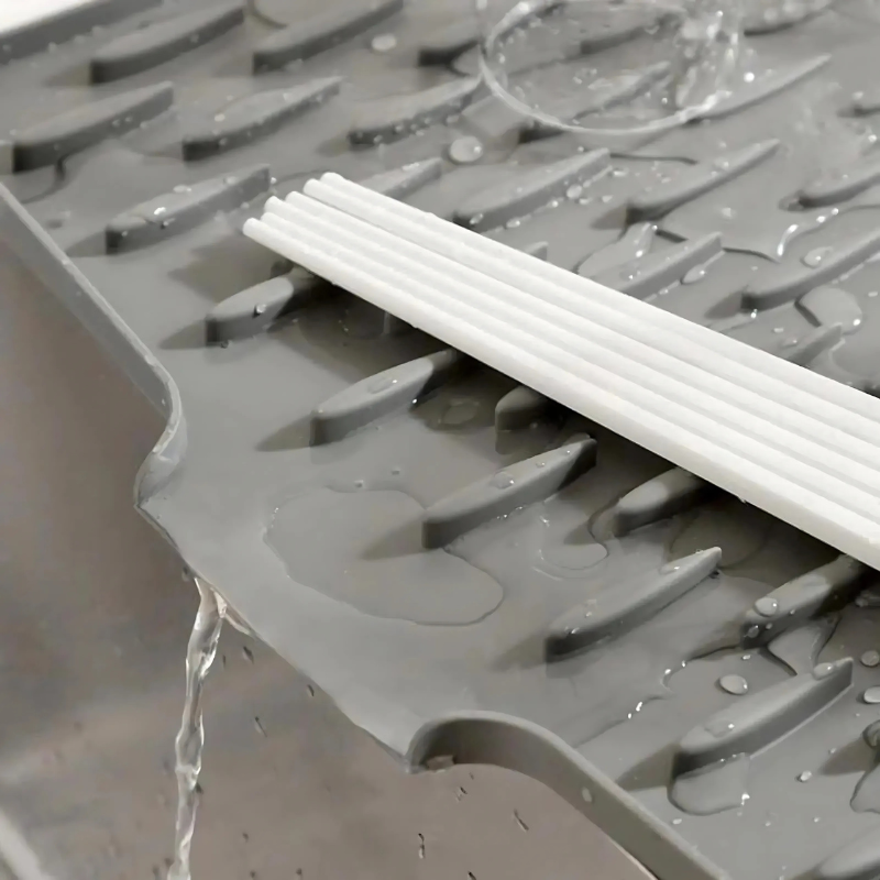 Multifunctional Silicone Drying and Heat Protection Mat | Non-Slip & Heat Resistant | Globetrek