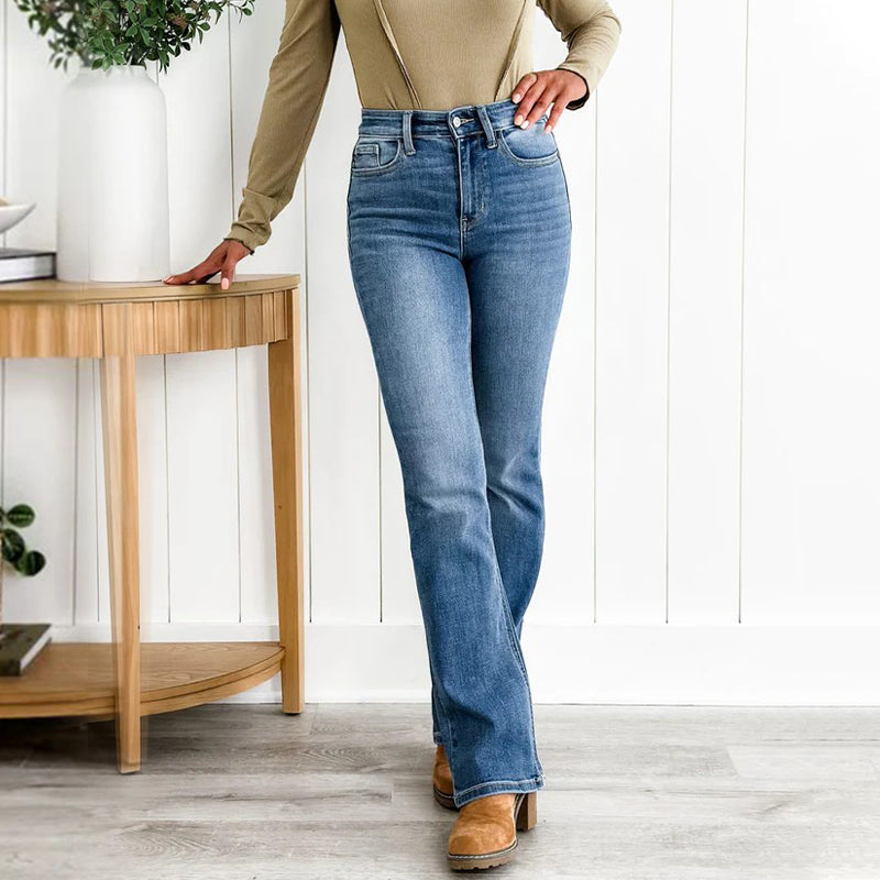 VeroFlex™ — Jeans That Celebrate Your Curves with All-Day Comfort and Effortless Style