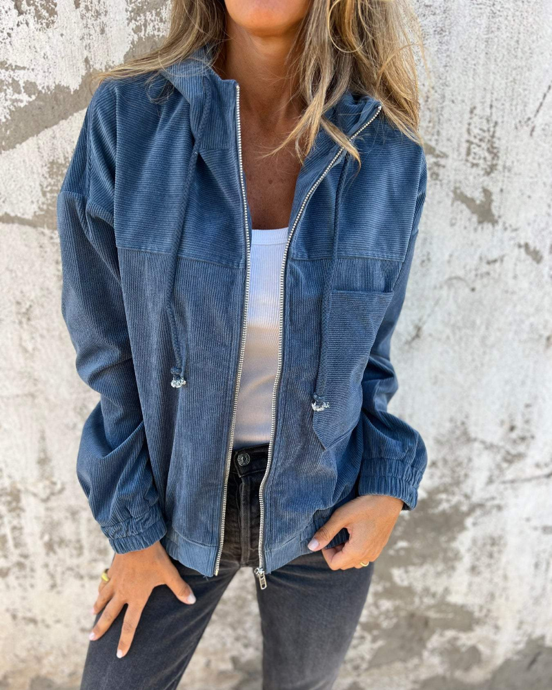AeroLuxe™ — Feel Unstoppable in Featherlight Warmth and Effortless Style