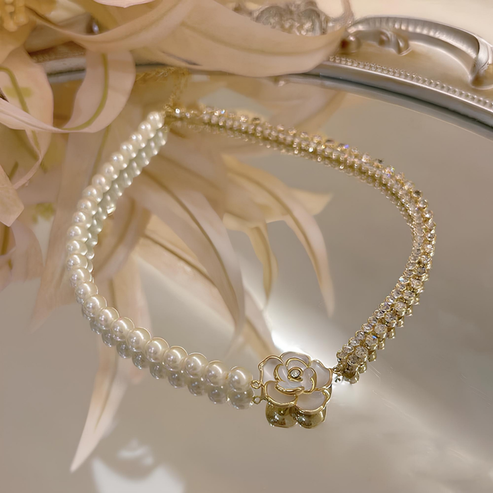 AuraBelle™ — Wear Unstoppable Confidence and Captivate Every Room