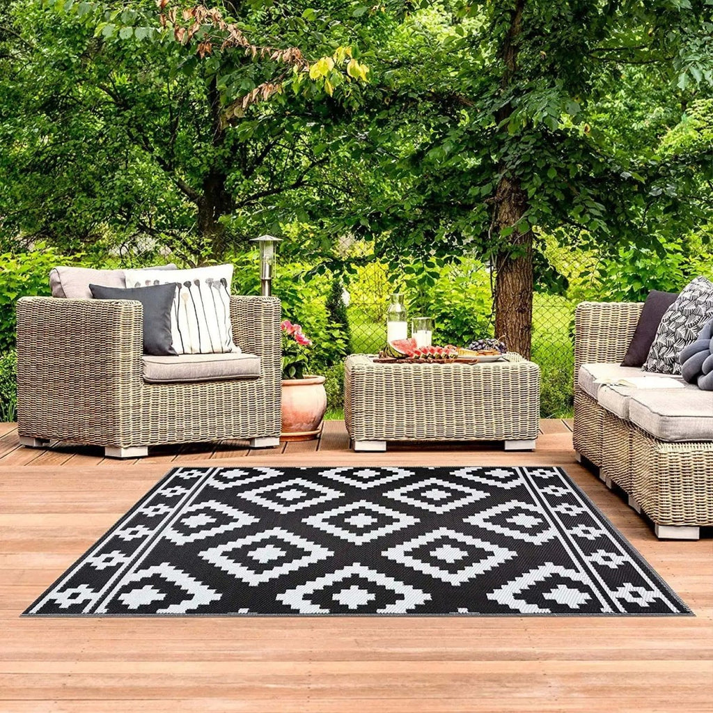 Outdoor Garden Rug | Weather-Resistant | Low Maintenance | Terraloom