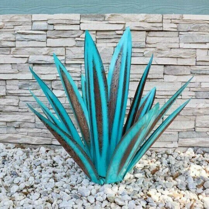 Solar Garden Agave Lamp Decoration | Handmade | Rustic Finish | Solarave