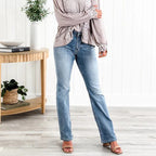 VeroFlex™ — Jeans That Celebrate Your Curves with All-Day Comfort and Effortless Style