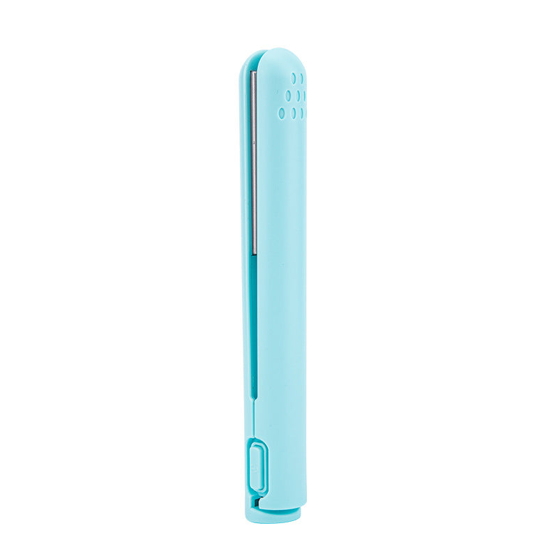 VividWave™ Portable Styler — Effortless Glamour and Confidence Wherever Life Takes You