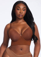 VolaréAura™ — Celebrate Your Curves with Confidence That Moves and Inspires