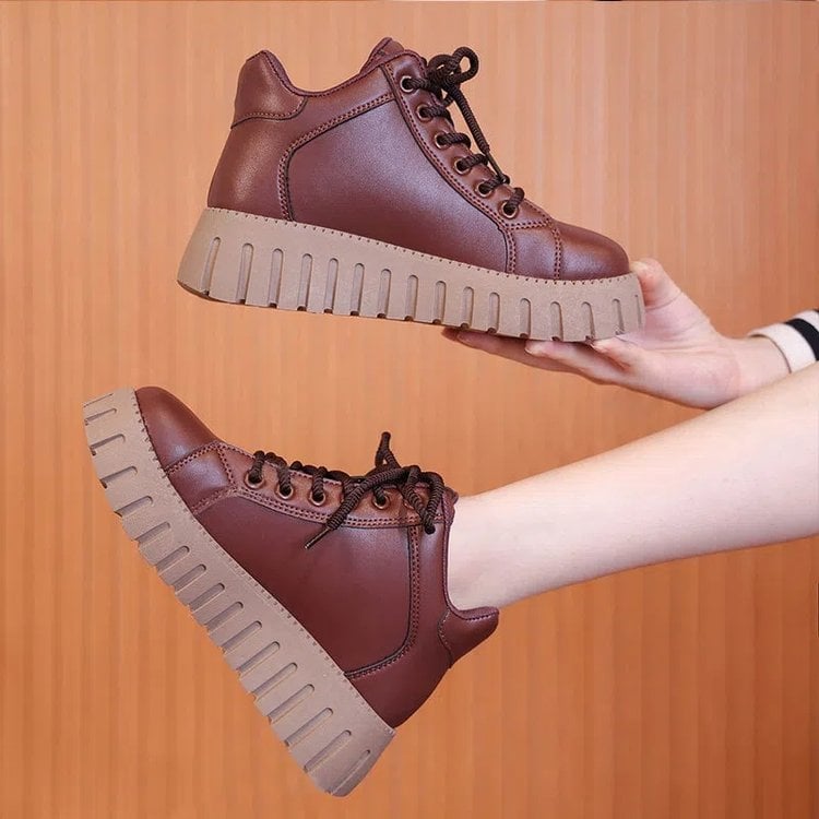 VeroStride™ Boots — Unleash Bold Confidence with Every Pain-Free, Grip-Strong Step