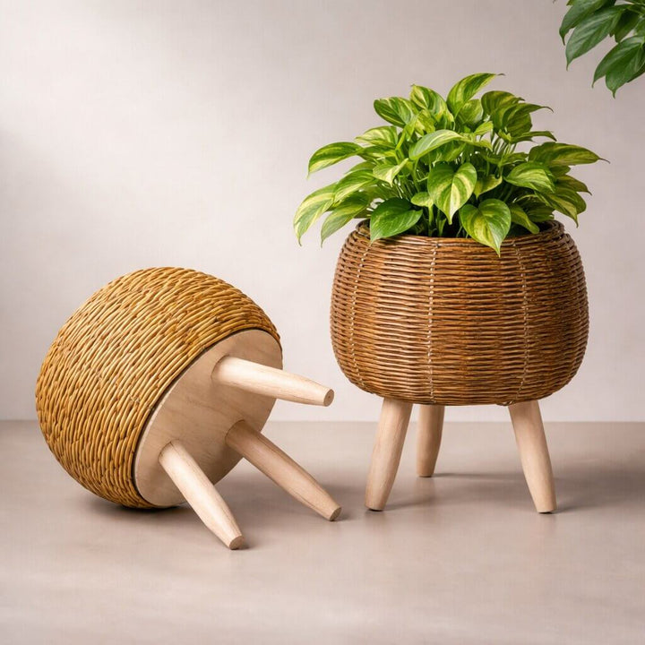 Flowerpot with Wooden Feet | Woven Basket Pattern | For Indoor & Outdoor Use | Plantara