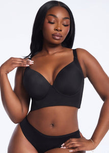 VolaréAura™ — Celebrate Your Curves with Confidence That Moves and Inspires