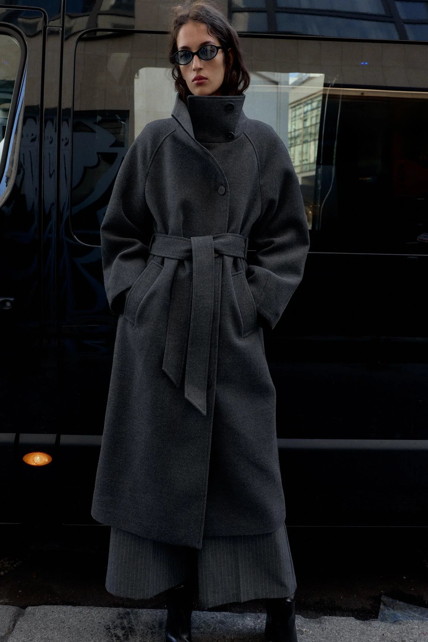 Velaria™ Wool Coat — Sculpt Your Silhouette in Cozy, Featherlight Warmth