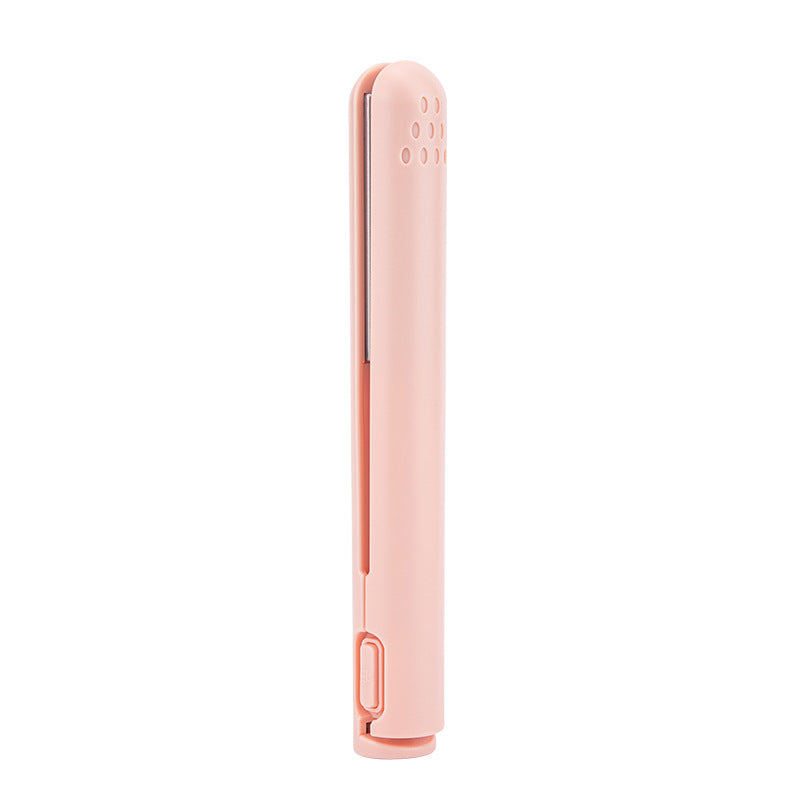 VividWave™ Portable Styler — Effortless Glamour and Confidence Wherever Life Takes You