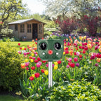 Solar-Powered Animal Repeller Ultrasound | PIR Sensor 110°, 9 m | IPX4, USB & Solar | Wildblock