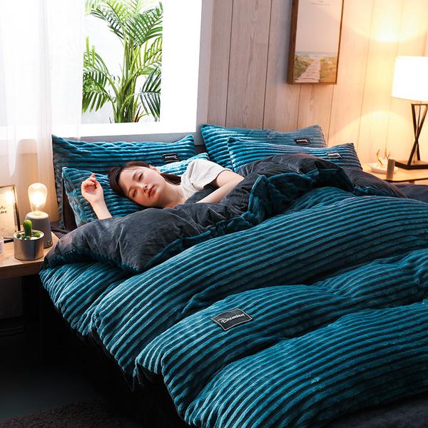 Bedding Set | Thickened Corduroy Velvet | Polyester 3-Piece Set | Cozy Warmth