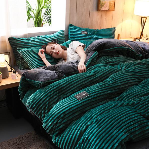 Bedding Set | Thickened Corduroy Velvet | Polyester 3-Piece Set | Cozy Warmth