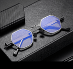 Folding Reading Glasses | Screwless Titanium Frame | Progressive & Blue Light Lenses