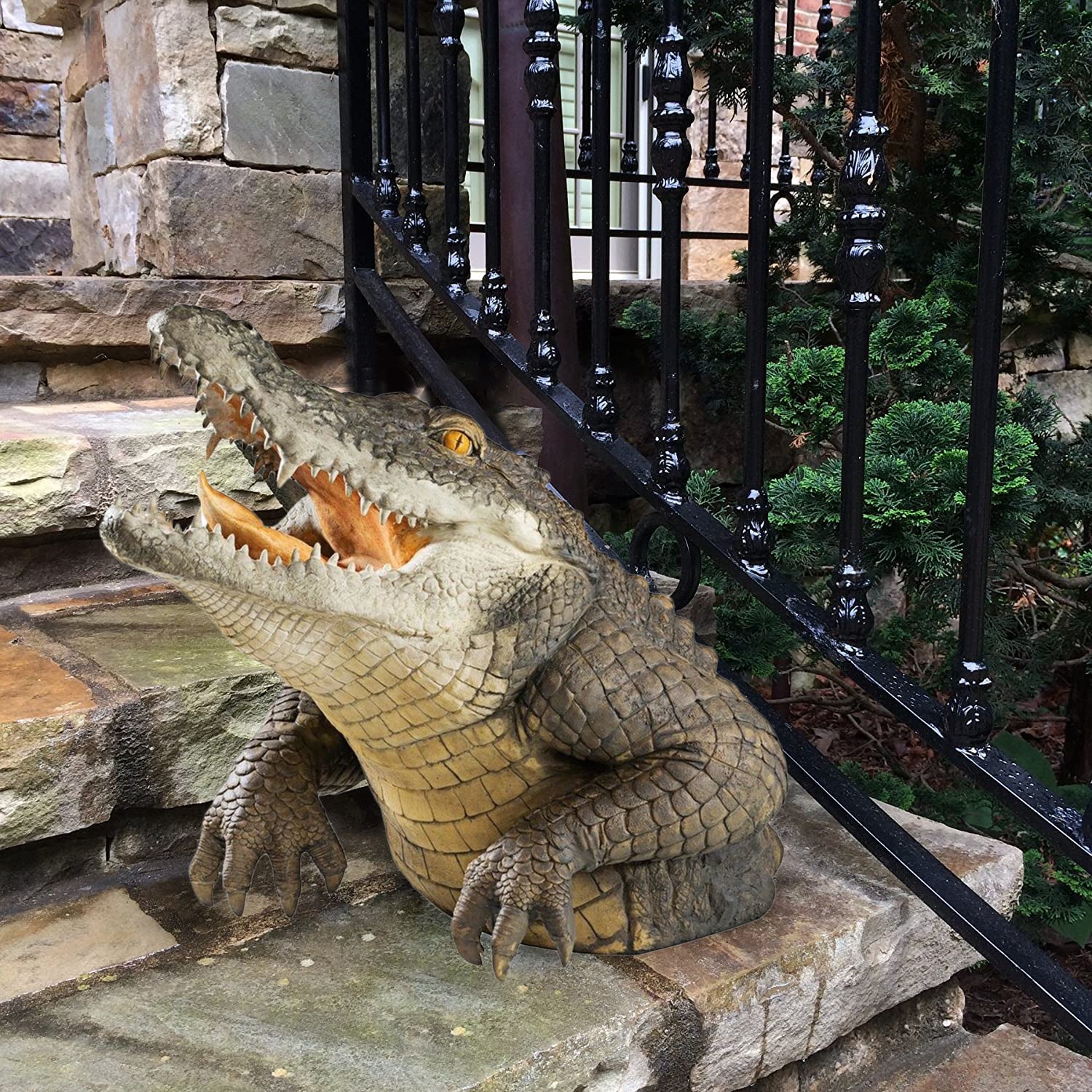 Garden Crocodile Statue | Lifelike Leaping Resin Sculpture | 19 cm Height