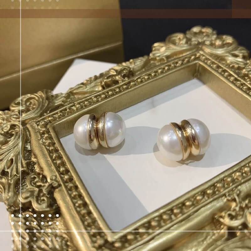 Magnetic Ear Studs | No-Piercing Magnetic Design | Gold Plated & Cubic Zirconia | Gift-Ready