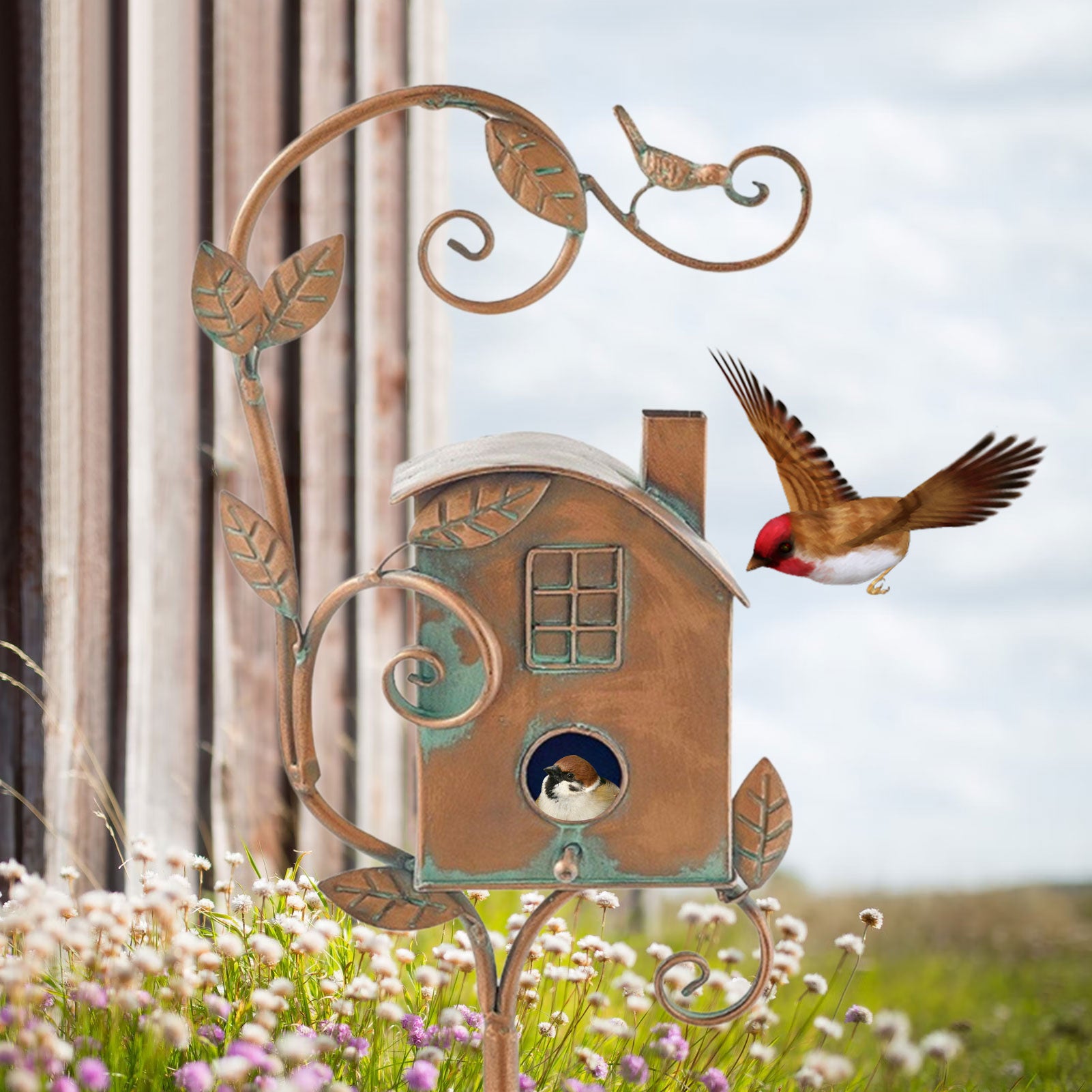 Metal Garden Stake Birdhouse | Artistic Decorative Design | 75 cm Ground Stake