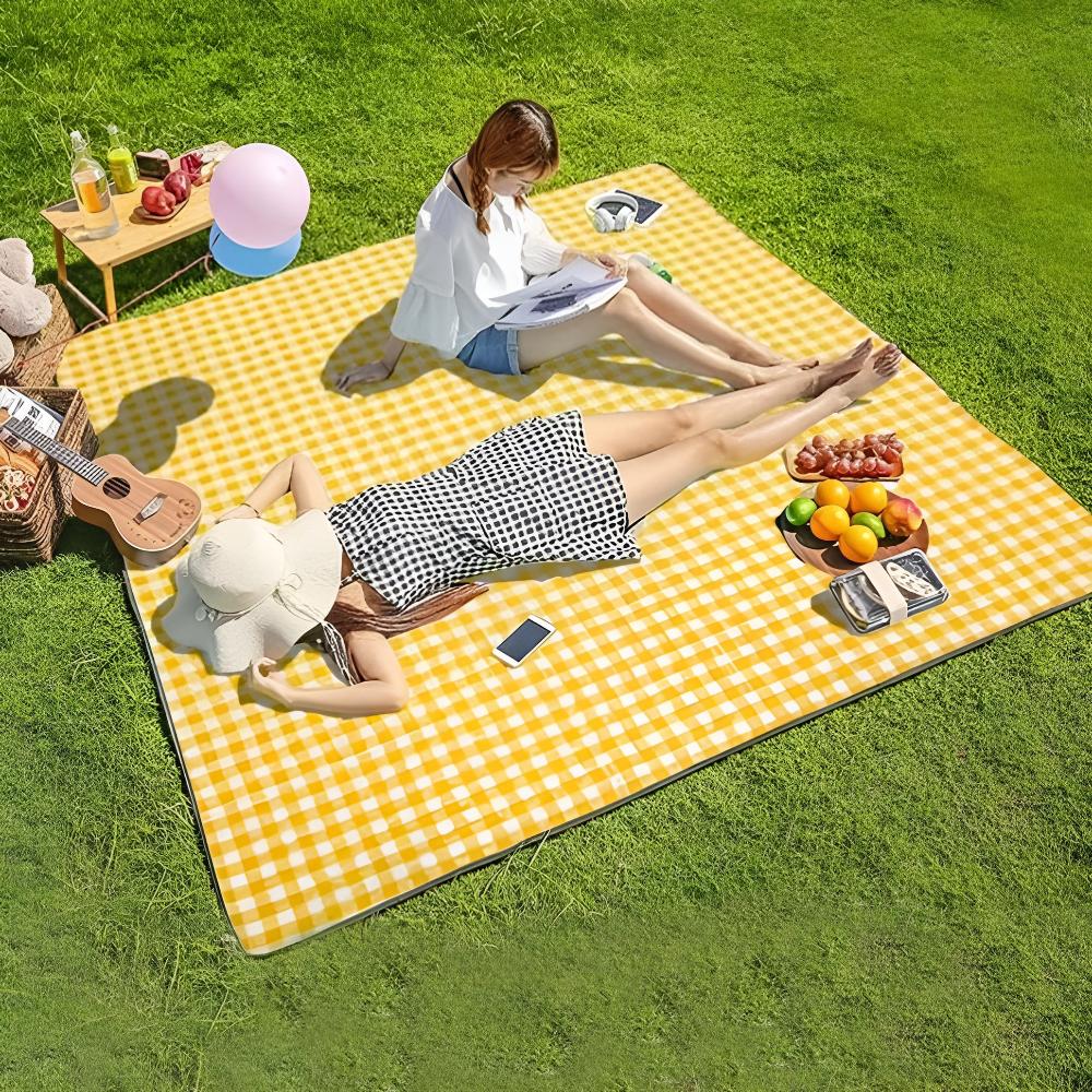 Outdoor Picnic Blanket | Waterproof Backing | Foldable & Lightweight | Soft Acrylic Top