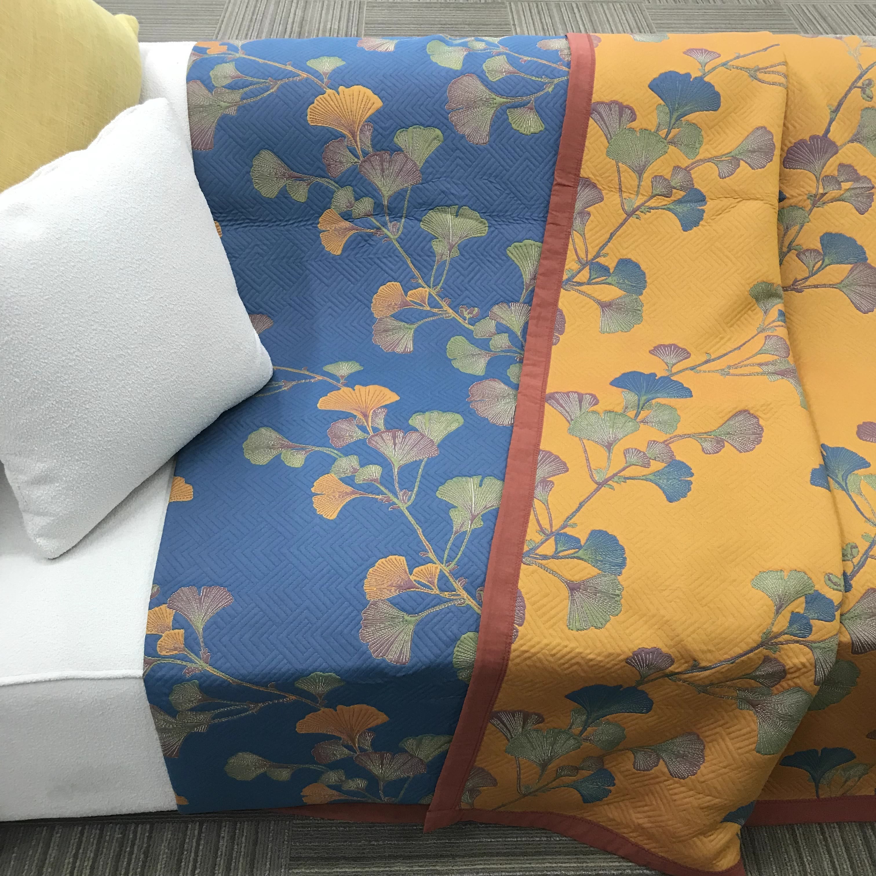 Reversible Quilt | Jacquard Ginkgo Pattern | Cotton, Soft & Cozy