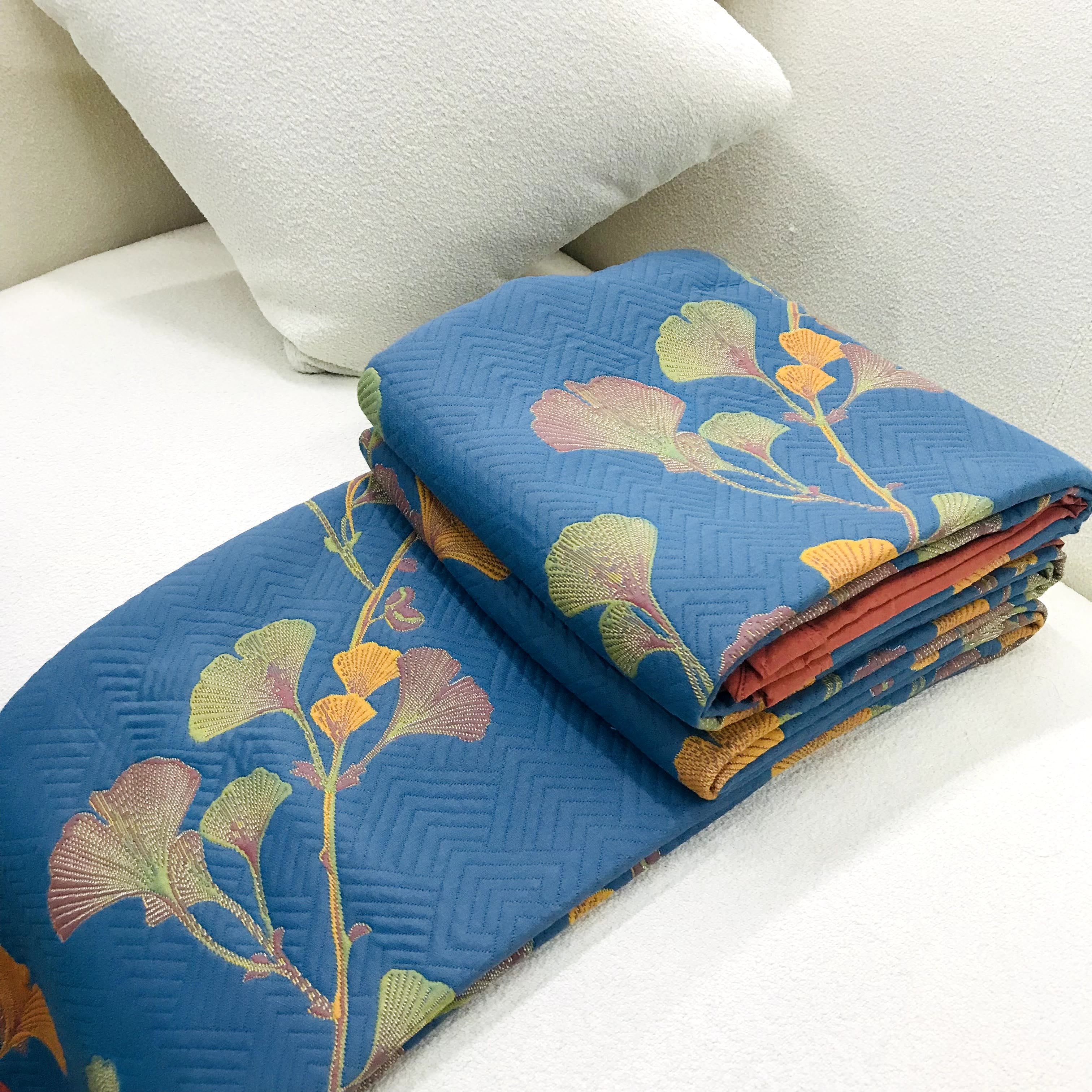 Reversible Quilt | Jacquard Ginkgo Pattern | Cotton, Soft & Cozy