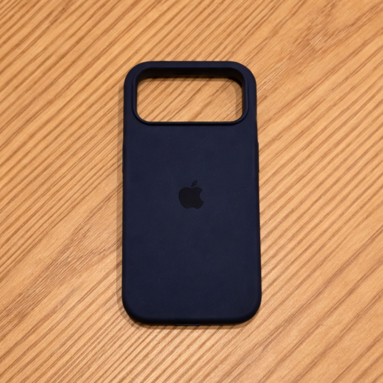 MagSafe Silicone Case with Soft-Touch Finish | Slim & Shock-Resistant | For iPhone | VelviGuard