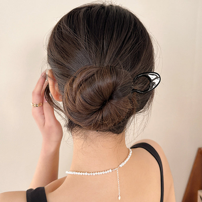 VeloraPin™ — Unshakable Hold and All-Day Comfort for Effortless Glam