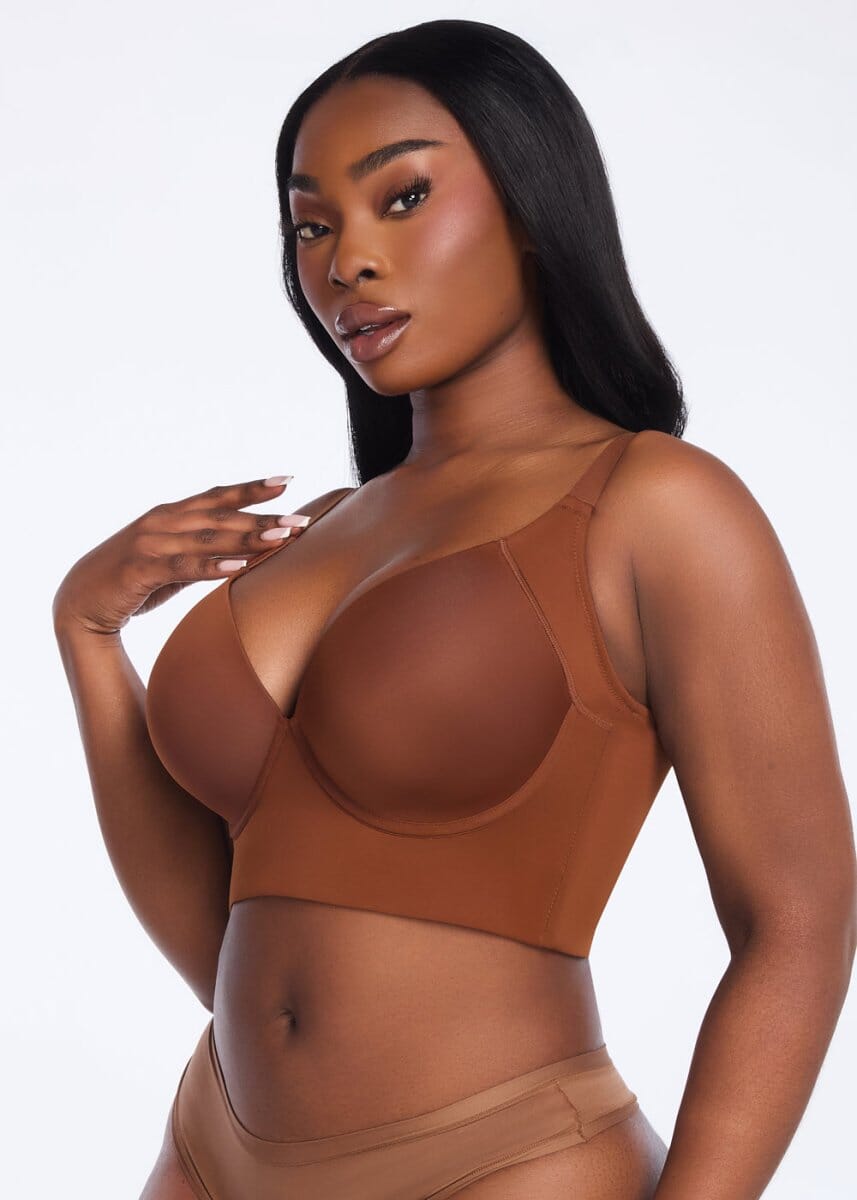 VolaréAura™ — Celebrate Your Curves with Confidence That Moves and Inspires