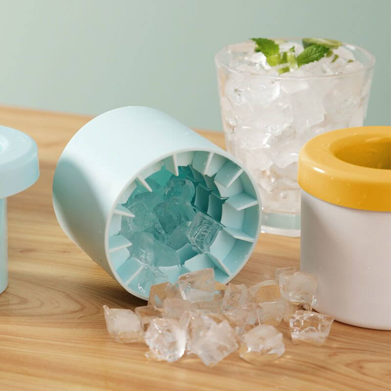 Portable Silicone Ice Cube Maker | Food-Safe Silicone & ABS | Frostcup
