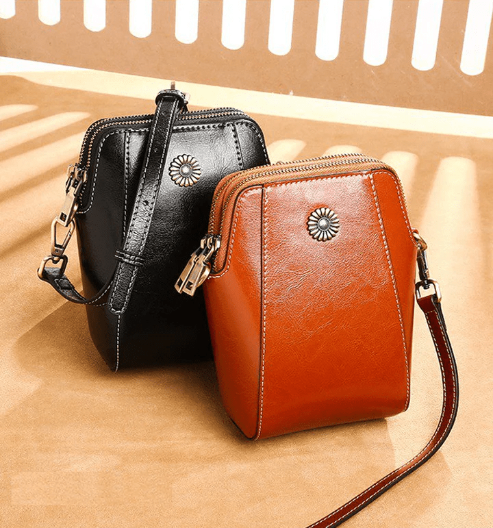 LumaVelvet™ Crossbody — Unleash Effortless Confidence with Timeless Style and Smart Organization
