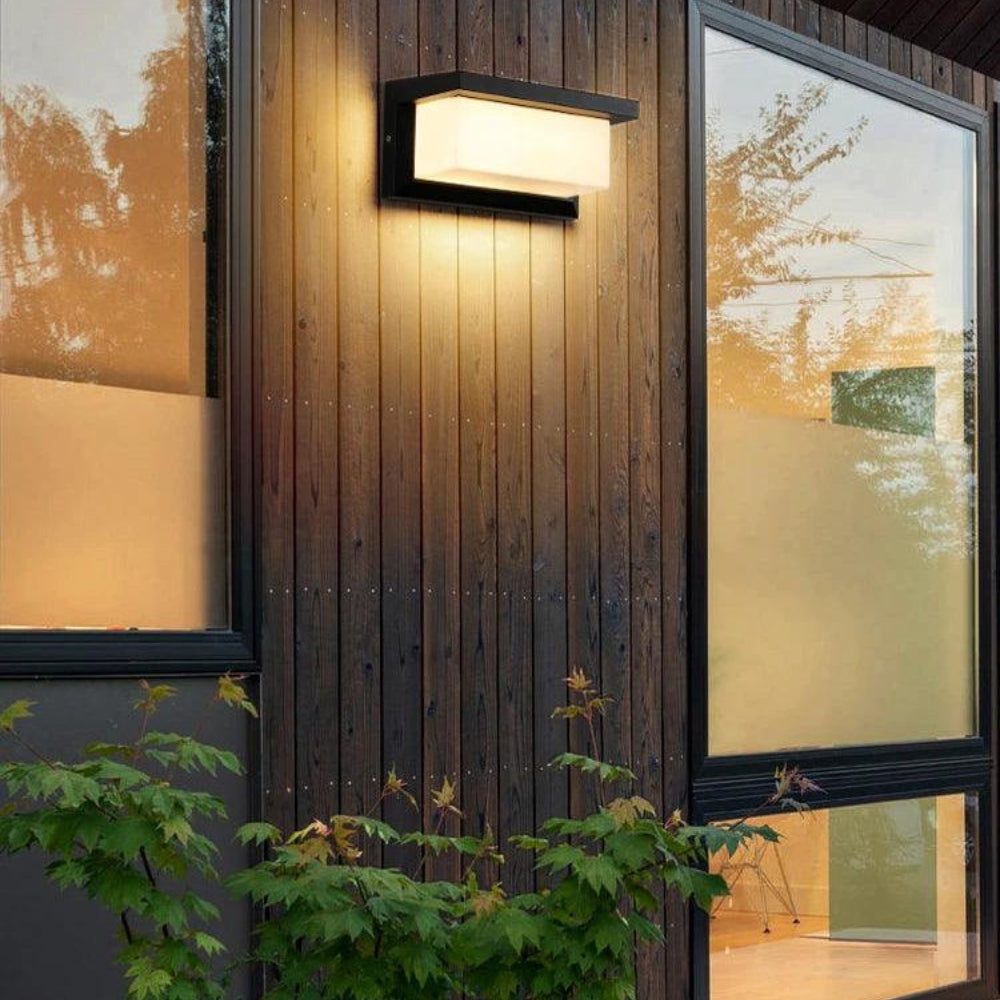 Wall Light | Automatic Activation | Weather-Resistant for Entrances, Terrace, Paths | SensorBeam