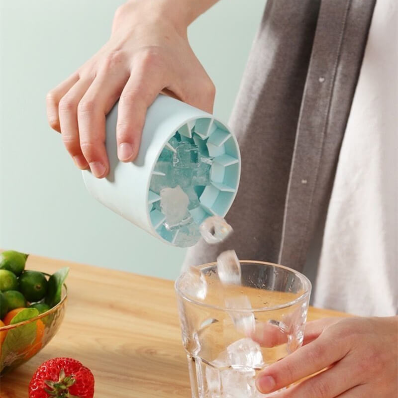 Portable Silicone Ice Cube Maker | Food-Safe Silicone & ABS | Frostcup
