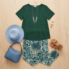 Ariselle™ – Relaxed Two-Piece Set with Soft Top and Printed Pants