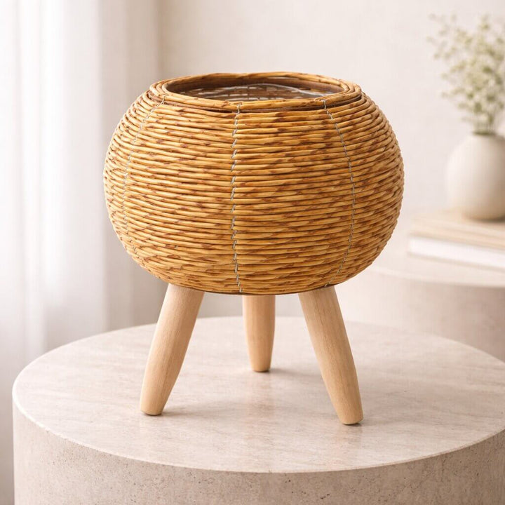 Flowerpot with Wooden Feet | Woven Basket Pattern | For Indoor & Outdoor Use | Plantara