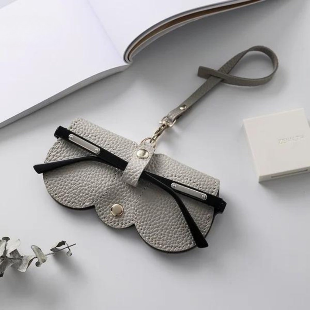 SleekGuard™ — Featherlight Armor That Keeps Your Glasses Perfectly Protected and Always Within Reach