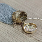 LuxLock™ — Carry Timeless Elegance That Commands Attention Wherever You Go