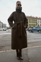 Velaria™ Wool Coat — Sculpt Your Silhouette in Cozy, Featherlight Warmth