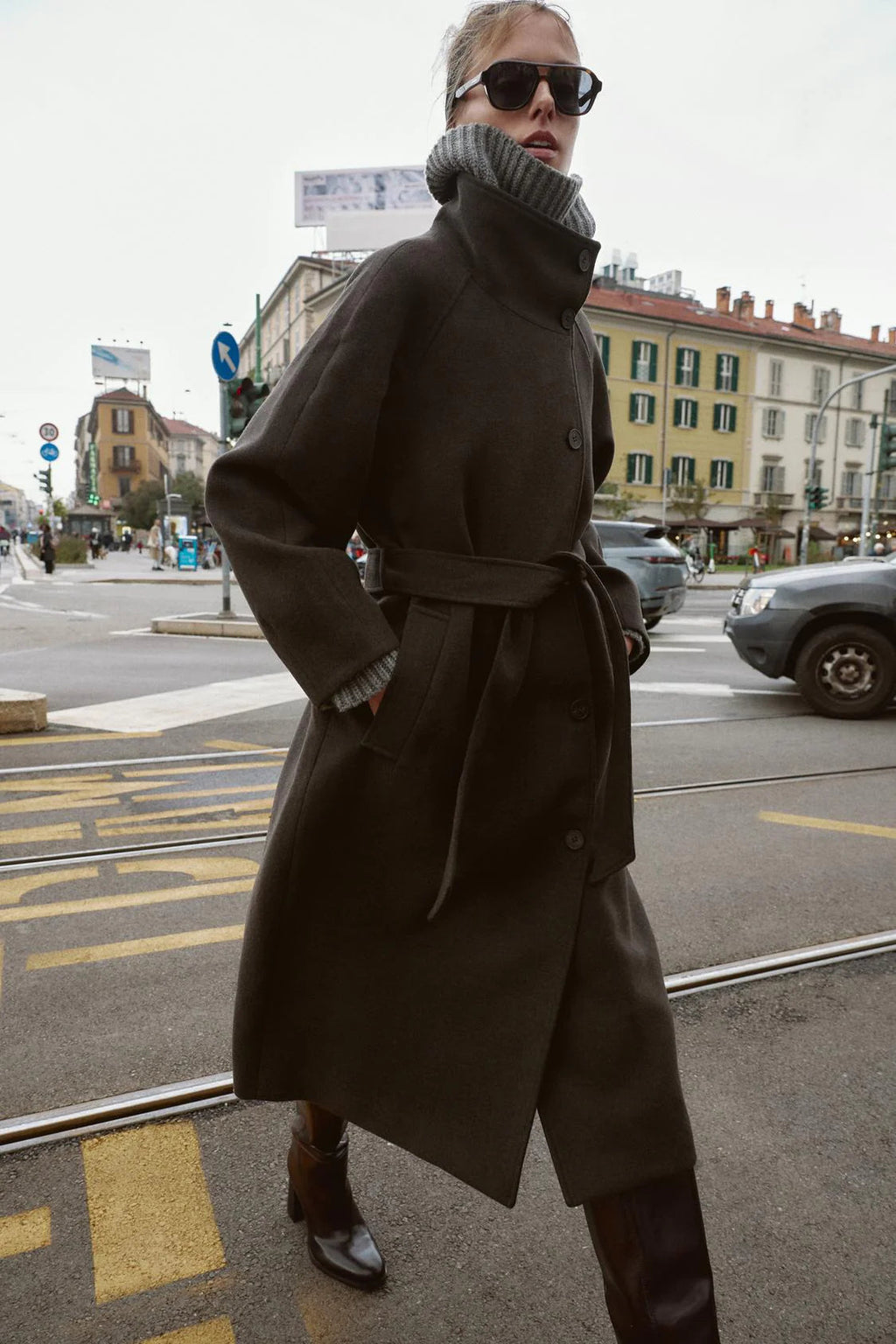 Velaria™ Wool Coat — Sculpt Your Silhouette in Cozy, Featherlight Warmth