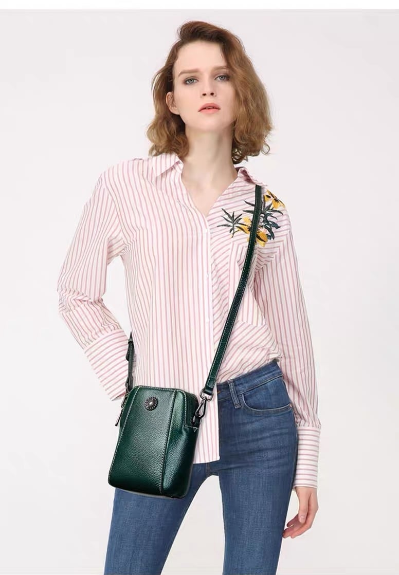 StrideSleek™ — Effortless Hands-Free Style That Keeps You Moving and Organized